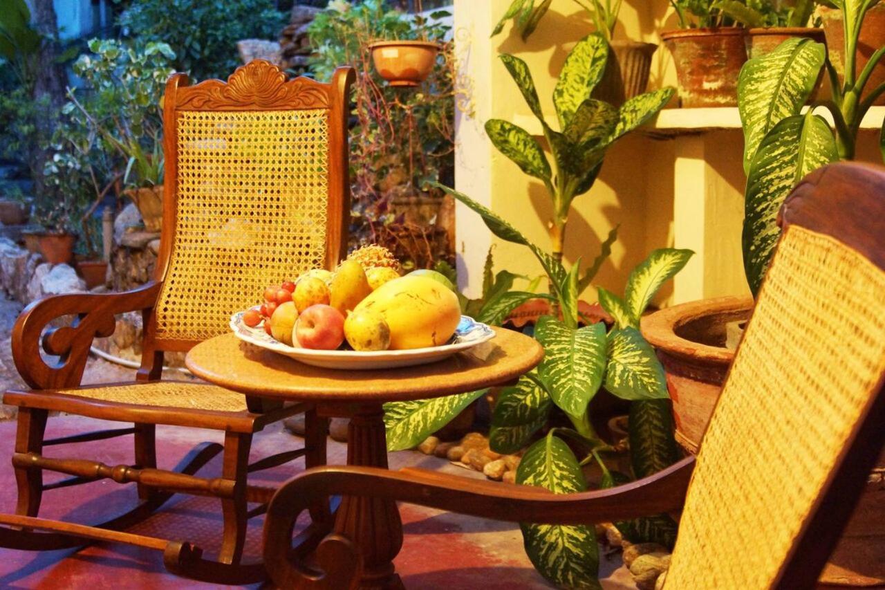 Charming Homestay By The Beach Dehiwala-Mount Lavinia Exterior foto